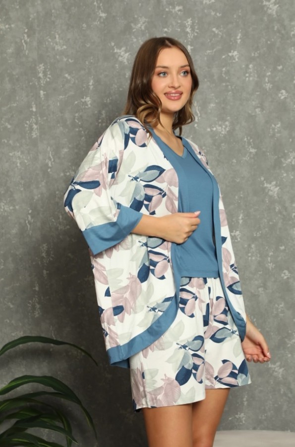 Pižama su kimono stiliaus chalatu melsva